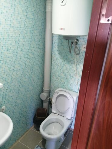 Отели и хостелы: Продаю гостевой дом 2-х этажный 450кв.м в Чон-Сары-Ой(15 минут на авто — 15