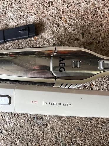 Štapni usisivači: AEG CX7 X Flexibility – bežični 2‑u‑1 štapni usisivač - Model/serija — 2