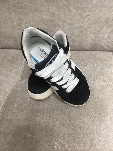 обувь из италии: Кроссовки adidas Originals в идеальном состоянии, обуты были несколько
