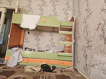 160: Двухъярусная детская кровать с лестницей и ящиками для хранения. - — 2