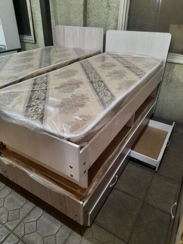 Прямые диваны: Продаю диваны мустанг по городу доставка бесплатно звоните ватсап — 13