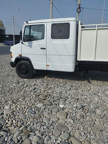 lalafo бишкек авто: Жүк ташуучу унаа, Mercedes-Benz, Дубль, 5 т, Колдонулган — 3