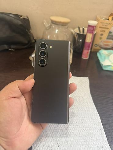 Техника жана электроника: Samsung Galaxy Z Fold5 (модель SM‑F946N)12*521гб - Форм-фактор — 10