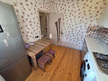 Həyət evləri və villaların satışı: Bakıxanov qəs. 3 otaqlı, 150 kv. m, Kredit yoxdur, Orta təmir — 5