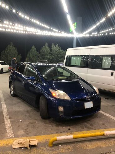 Toyota: Salam. Maşın öz adımadı İli 2011. Texpasport Siğorta yeni olunub — 8