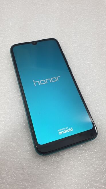 Samsung: Honor 8A 2020, Б/у, 64 ГБ, цвет - Зеленый, 2 SIM