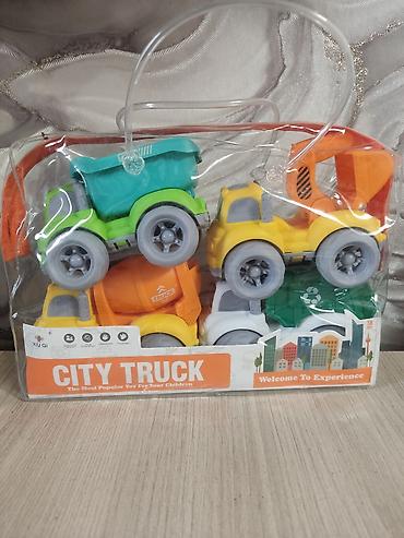 truck: Набор игрушечных машинок CITY TRUCK - Комплектация: 4 городские — 1