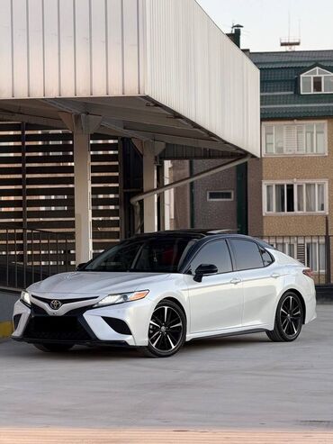 Toyota: Toyota Camry: 2020 г., 2.5 л, Автомат, Бензин, Седан
