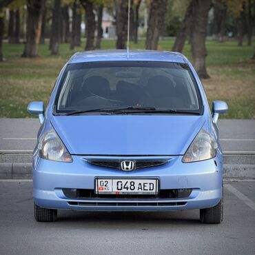 cd car cassette adaptor: Honda Fit: 2002 г., 1.3 л, Вариатор, Бензин, Хэтчбэк