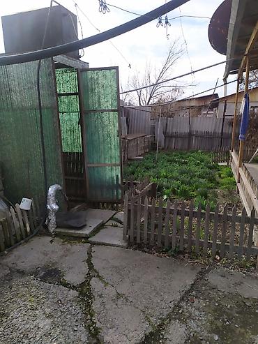 Продажа коттеджей и домов: Продаётся жилой дом с земельным участком. Основные характеристики: - — 9