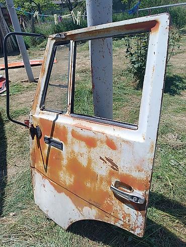 kamaz yevro: Məhsul: Köhnə tip yük avtomobili üçün sağ ön qapı komplekti — 2