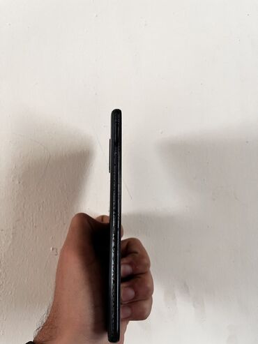 продаю холодильник бу: Samsung Galaxy A51, цвет - Черный, Сенсорный