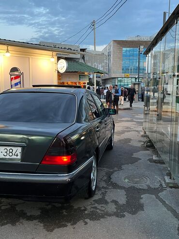 Mercedes-Benz: Mercedes-Benz C-Sinfi (W202) sedan - Kuzov: sedan, qara rəng — 6