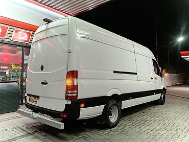 Легкий грузовой транспорт: Легкий грузовик, Mercedes-Benz — 3