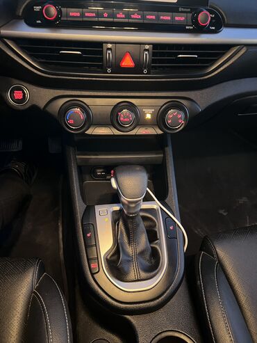 Kia: Kia K3: 2019 г., 1.6 л, Вариатор, Бензин, Седан — 15