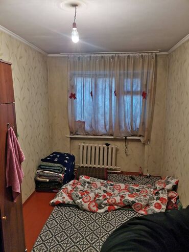 квартира общежития: 1 комната, 13 м², Общежитие и гостиничного типа, 4 этаж, Косметический ремонт