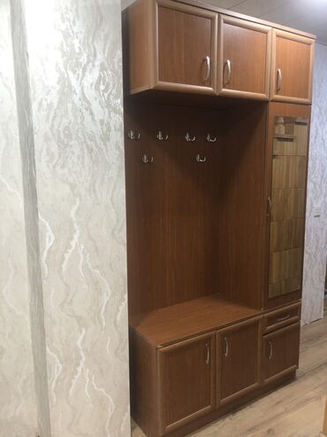 islenmis demir borular: İşlənmiş, Açılan, Düz dolab, Dəhliz dolabı