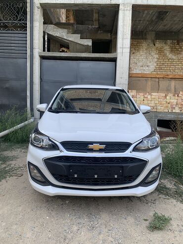 продаю шевролет: Chevrolet Spark: 2022 г., 0.1 л, Вариатор, Бензин, Хэтчбэк