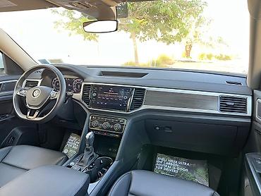 Volkswagen: Volkswagen : 2018 г., 3.6 л, Кроссовер — 16