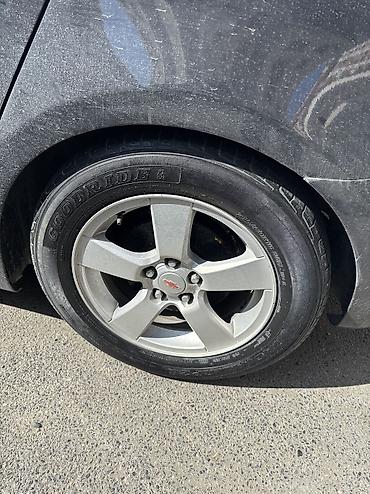 teker: Cruze R16 zavod diskt təkər.Təkərlər zəifdir.Disklər tək-tək satılmır — 2