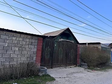 Продажа коттеджей и домов: Продается дом, 4,5 соток, район Свердловский, Красный строитель, улица at lalafo.kg — 9 Продажа коттеджей и домов: Продается дом, 4,5 соток, район Свердловский, Красный строитель, улица — 9