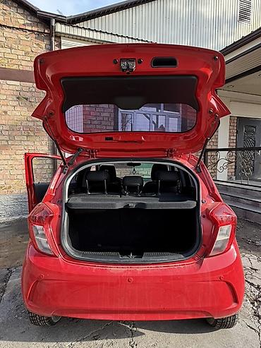 водный мото: Chevrolet Spark: 2016 г., 1 л, Автомат, Бензин, Хэтчбэк — 10