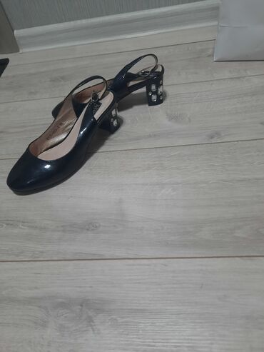 35 размер туфли: Туфли Basconi, 35, цвет - Черный