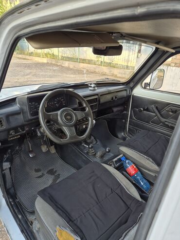 ВАЗ (ЛАДА): ВАЗ (ЛАДА) 4x4 Нива: 2005 г., 1.7 л, Механика, Бензин, Внедорожник at lalafo.kg — 9 ВАЗ (ЛАДА): ВАЗ (ЛАДА) 4x4 Нива: 2005 г., 1.7 л, Механика, Бензин, Внедорожник — 9