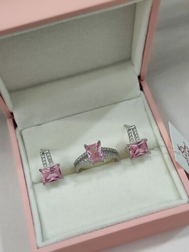 серебряный набор кольцо и серьги: Серебряный комплект с розовыми камнями " Кварц" Серебро 925 Размеры