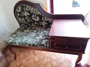 telefon stolu: Klassik tərzli telefon/antre oturacağı və yan tumbalı konsol - — 1
