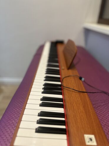 фортепиано ош: Продаю цифровое пианино новое 88 клавиш