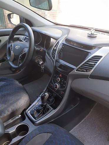 Hyundai: Hyundai Elantra: 1.8 l | 2014 il Sedan — 12