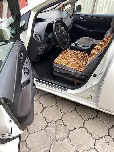 Продажа авто: Nissan Leaf: 2014 г., 0.1 л, Автомат, Электромобиль, Хэтчбэк — 7