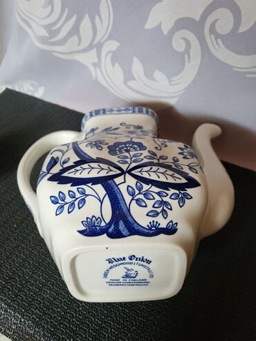 Čajnici: Bokal nov,cvibl mustra engleski Wedgwood iz 70ih.god. Nov bokal,sve — 12