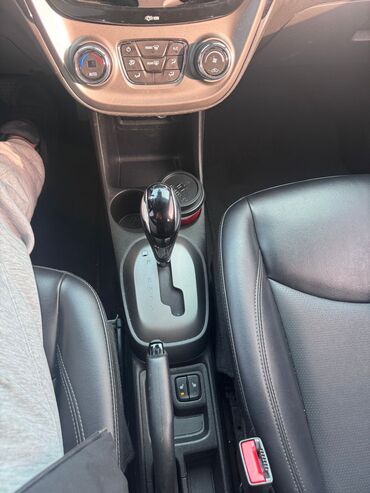 Chevrolet: Chevrolet Spark: 2019 г., 1 л, Вариатор, Бензин, Хэтчбэк — 9
