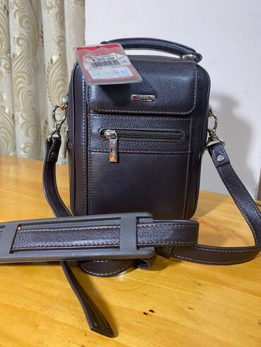 Другая мужская одежда: Продам новую борсетку Кожа Оригинал 100% Можно на подарок Покупали за