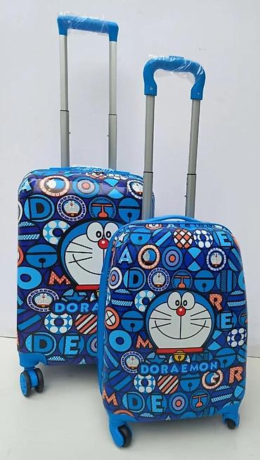 Putni koferi i torbe: Set kofera Doraemon – 2 komada - Dizajn: šareni plavi print sa likom — 4