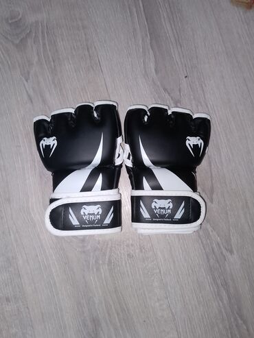 adam qruşa: Venum sport MMA əlcəyi 🔥🥊tep təzə işlənməmiş + yumruq torbası GRIN
