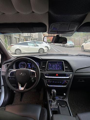 rolls royce phantom: Hyundai Sonata: 2019 г., 2 л, Автомат, Газ, Седан — 4
