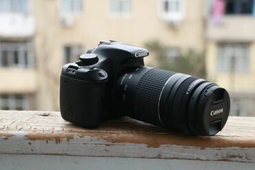 canon 600d: Fotoaparat canon. Munasib qiymete. Zoom lens 18-55mm ve 75-300mm