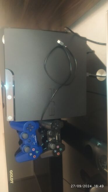 ps3 qiymeti kontakt home: PlayStation 3 satılır. 256 yaddaş. 21 oyun. problemsizdir. Saz