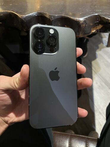 Apple iPhone: IPhone 14 Pro, Скидка 10%, Б/у, 128 ГБ, Black Titanium, Защитное стекло, Чехол, В рассрочку, 85 %