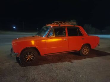 ВАЗ (ЛАДА): ВАЗ (ЛАДА) 2101: 1977 г., 1.5 л, Механика, Бензин, Седан — 4