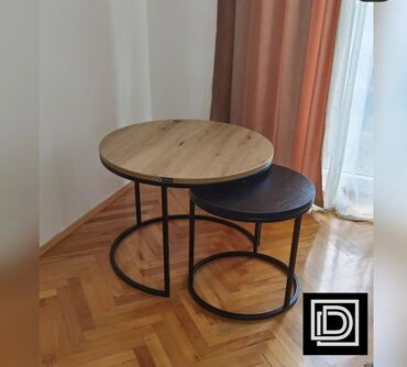 Duo stolovi od čelika u kombinaciji sa ivericom. Moguca izrada u