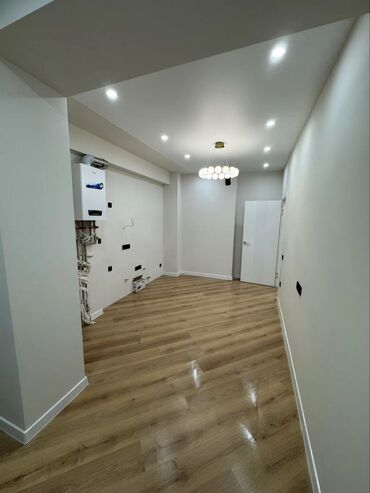 продается жилой дом в село арашан: 2 бөлмө, 68 кв. м, Жеке план, 9 кабат, Дизайнердик ремонт