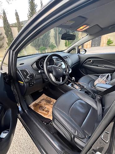 mini kia: Kia Pride: 1.4 l | 2015 il Sedan — 5