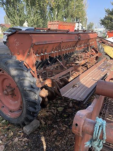 Тюковые пресс-подборщики: Пресс подборщик Кыргызстан в отличном состоянии привозной с Европы — 18