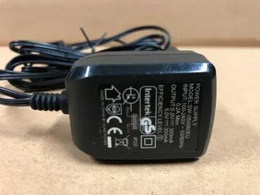 Ostala elektronika: #0383 Adapter Intertek SW-050060EU; ili SWITCHING ADAPTER — 3