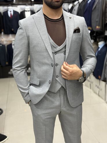 Kostyumlar: Kişi Kostyum Dəstləri - Klassik və modern kəsim: dar siluet, çiynə — 22
