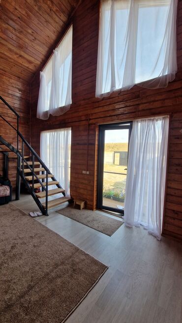 Посуточная аренда домов: 62 м², 3 комнаты — 5